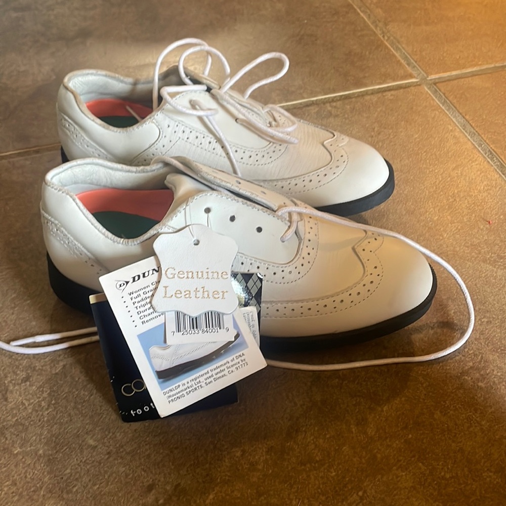 NWT DUNLOP Golf Cleats! 5.5